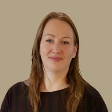 Anneke Van der Heide-Drost